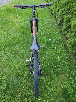 Menší 26" horské hliníkové kolo KELLYS, rám 15,5" - 10