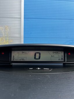 Citroen C4 1.4l 16V 2008 - 10
