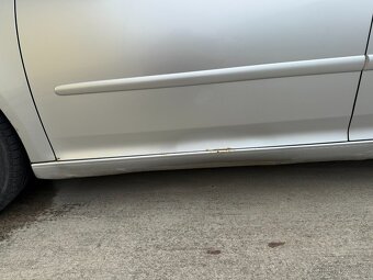 Volkswagen Golf 5 1.9 TDI - 10