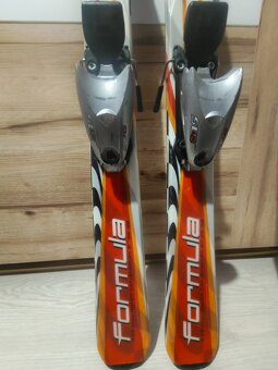 Lyže, hůlky, lyžáky a lyžařské brýle - 10