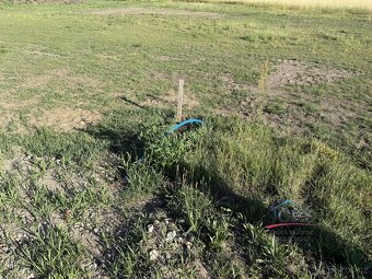 St. pozemek 927 m2, kompletně zasíťovaný, Sány - okr. Nymbur - 10