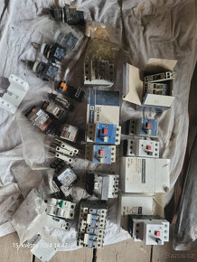 zásuvky,zástrčky,vypinače,přepinače,stykače - 10