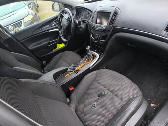 Opel Insignia sport tourer - 10