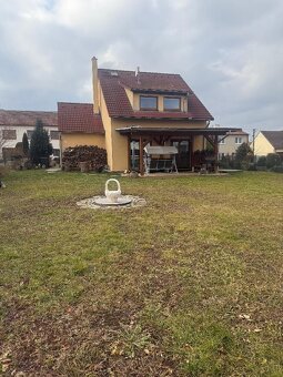 Samostatně stojící rodinný dům 5+kk - 10