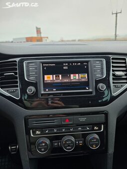 Volkswagen Golf Sportsvan, 2.0 TDI Comfortline Naví Xenony - 10
