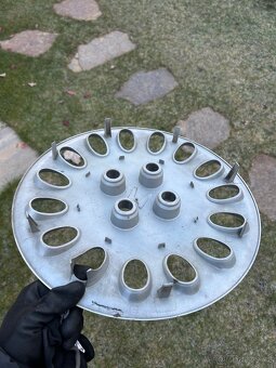 Plechové disky 14” s poklicemi - 10