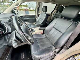 LANCIA VOYAGER 2.8CRD GOLD STOWnGO 7 míst - 10