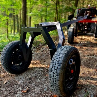 Vyvážečka  dřeva kulatiny s navijakem - 10