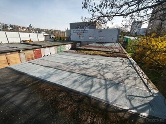 Garáž Praha Braník - 20m2 - vlastní pozemek - elektřina - 10
