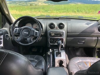 Jeep Cherokee 2.8 CRD - 10