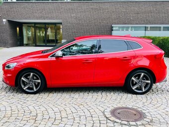 Volvo V40 1.6i T3 110KW MANUÁL R-DESIGN KAMERA SERVISKA - 10