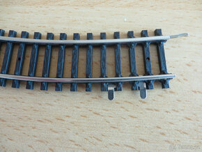 Kolejiště+ el. mašinka + vagónky - 10