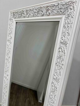 Stojací zrcadlo v ozdobném rámu 130x45 cm - 10
