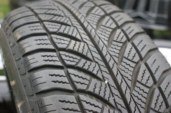 BMW lehce prohnute original kola R16 5x120 zimni pneu - 10