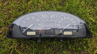 Budíky VW Passat B5 / B5.5 - 10