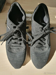 DÍVČÍ BOTY TENISKY GEOX RESPIRA VEL 36 ČERNÉ S TŘPYTKAMI - 10