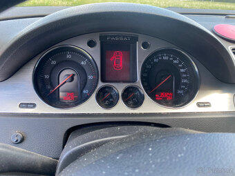 VW passat B6 103kw BMP automat - 10
