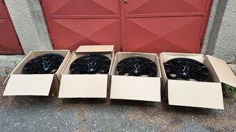 BMW M3 G80/G81 (M2 G87, M4 G82/G83) zánovní - 10