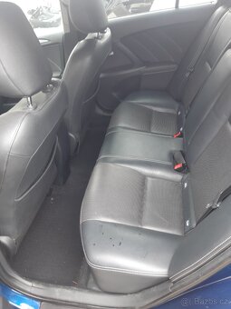 Toyota Avensis - 10