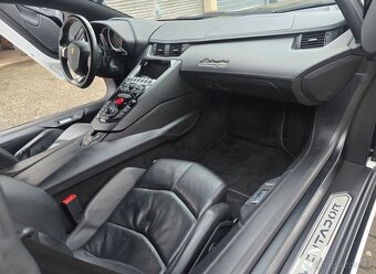 Lamborghini Aventador LP 700-4 - 10