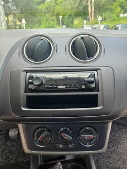 Seat Ibiza 1.4 63 kW, 2009, 143.000 km, Dovoz SRN, Nová STK - 10