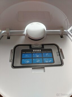 Tesla robotický vysavač - 10