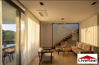 5izb LUXUSNÁ VILA, SUKOŠAN, 15m od mora, bazén, suterén, par - 10