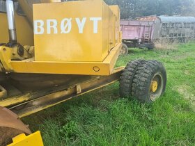 Kolový bagr Broyt X21 II - 10