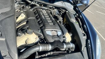 Porsche Cayenne Turbo 958 r.v.2010 - 10