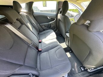 Volvo V40 T3 CROSS COUNTRY - 10