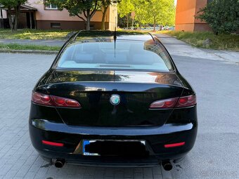 Alfa Romeo 159 2.2 JTS - 10