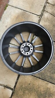 OZ RACING SUERLEGGERA 5x120 19 et40 - 10