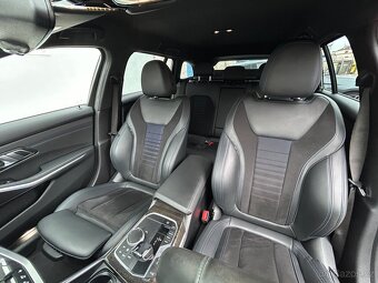 BMW 330e M-paket - 10