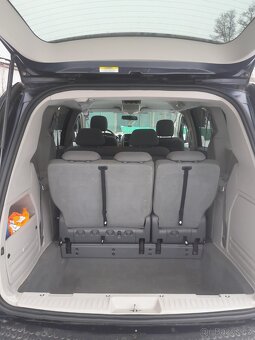 Chrysler Grand Voyager Town & Country 3,3 - 10