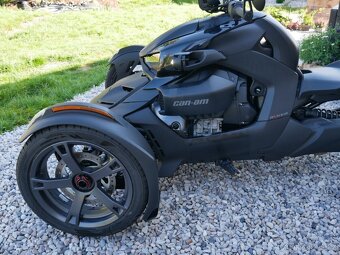 CAN-AM Ryker 900 ACE black edition 1. majitel DPH - 10