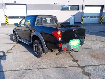 Mitsubishi L200 - 10