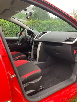 peugeot 207 1.4i - 10