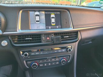 Kia Optima Hybrid - 10