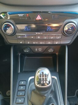Hyundai Tucson 1.7crdi 85kw - 10