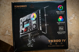 LED videosvětlo Yongnuo YN300 - IV, 3200 - 5500K, RGB - 10