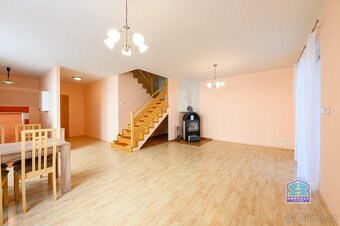 Řadový rodinný dům Plzeň - Nová Hospoda, ul. U Svahu - 10
