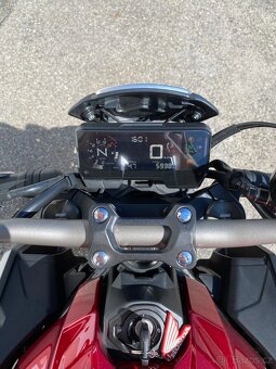 Honda cb650r - 10
