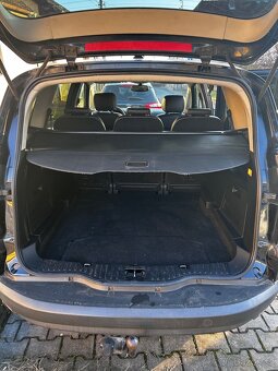 Ford S-MAX - 10