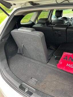 Prodám Hyundai grand Santafe 2,2 CRDI 7míst - 10