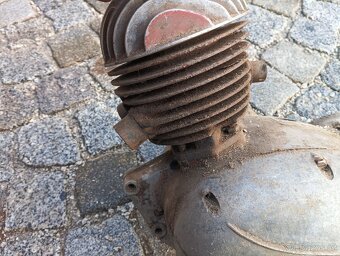 Motor ČZ 125 T - 10
