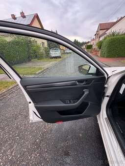 Škoda Superb Combi 2.0 tdi 110kw - 10