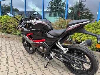 QJ MOTOR SRK 125R 2025 800km - 10