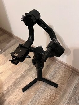 Panasonic Lumix G9 + Leica 12-60mm f/2.8-4 + Ronin S - 10