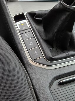 VW Golf 7 SPORTSVAN,2.0TDI,R.V.2014,205KKM,Tažné,ZÁRUKA - 10