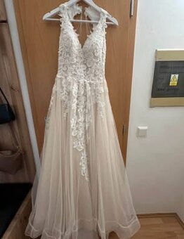 Svatební šaty - 10